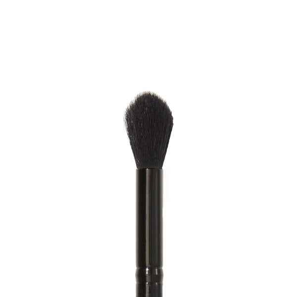 e.l.f. Fluffy Eye Blender Brush, Easily Blends Eyeshadow & Can Be Used to Set Concealer With Powder, Creates A Soft-Focus Effect, Vegan & Cruelty-Free