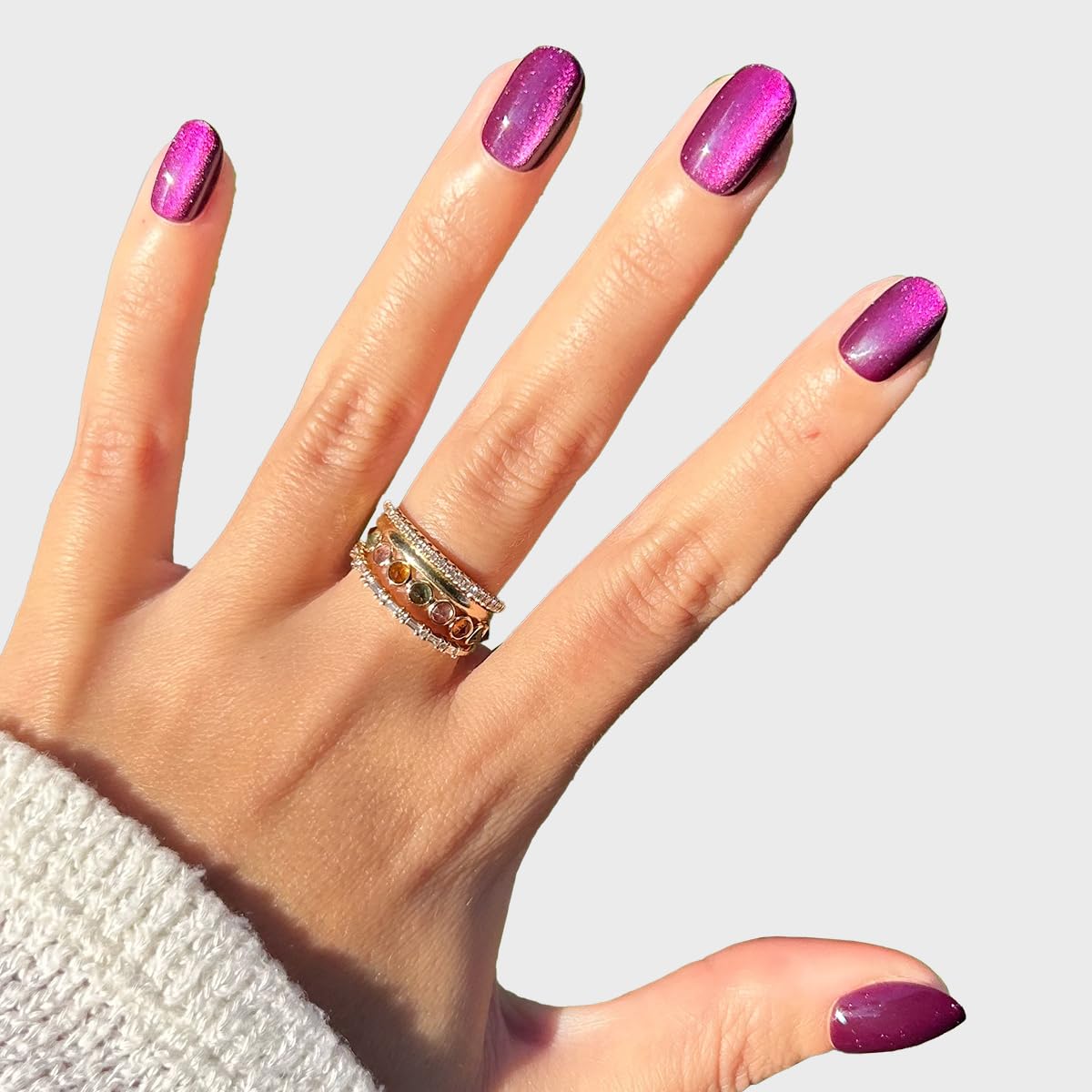 Olive & June Instant Mani Press-On Nails, HZ Velvet, Short, Round | Salon-quality glue-on manicure kit; 42 non-toxic fake nails in 21 sizes, recycled materials, realistic look, lasts 14 days