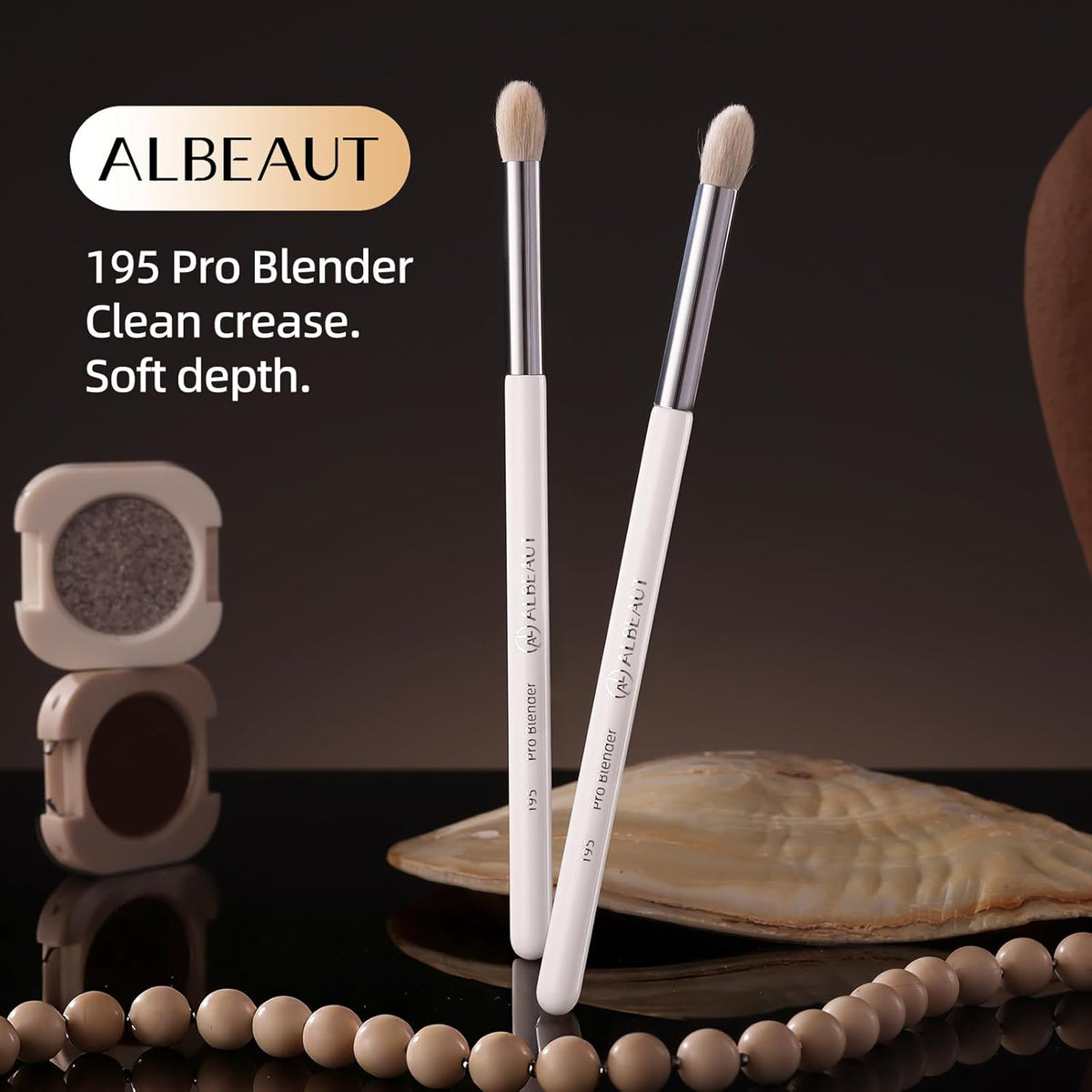Albeaut Tapered Eye Shadow Brush, Medium Powder Eyeshadow Blending Brush for Crease, Fluffy Eye Makeup Tool for Women and Girls (195 Pro Blender)