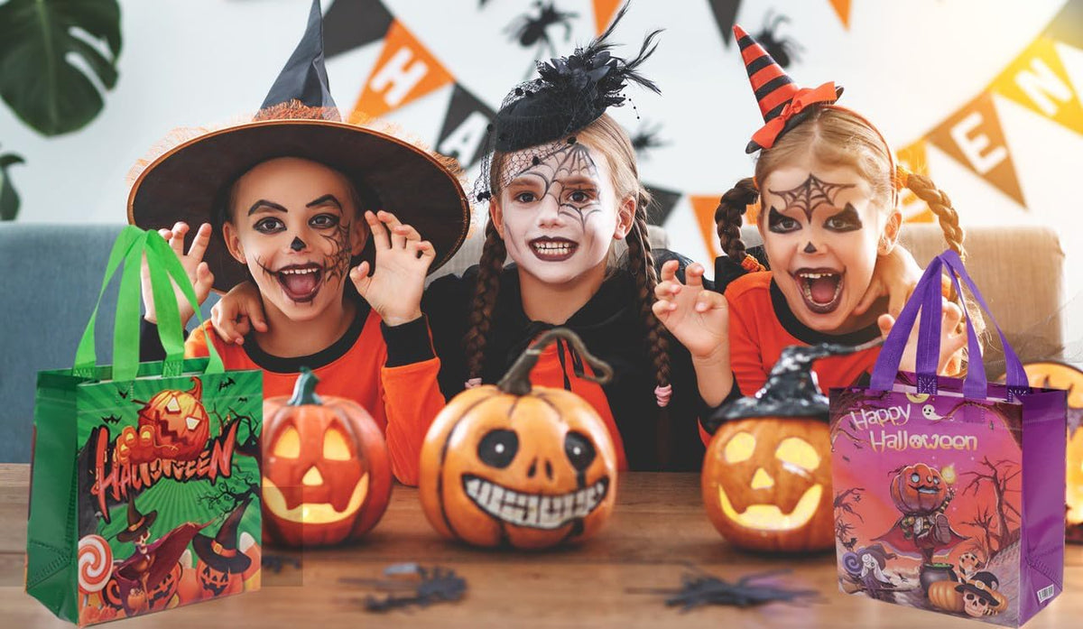 Lyforpyton 4Pcs Halloween Goodie Bags, Small Non-Woven Gift Bag with Handles, Suitable for Halloween Trick or Treat Party, 9"x8.6"x4.3"