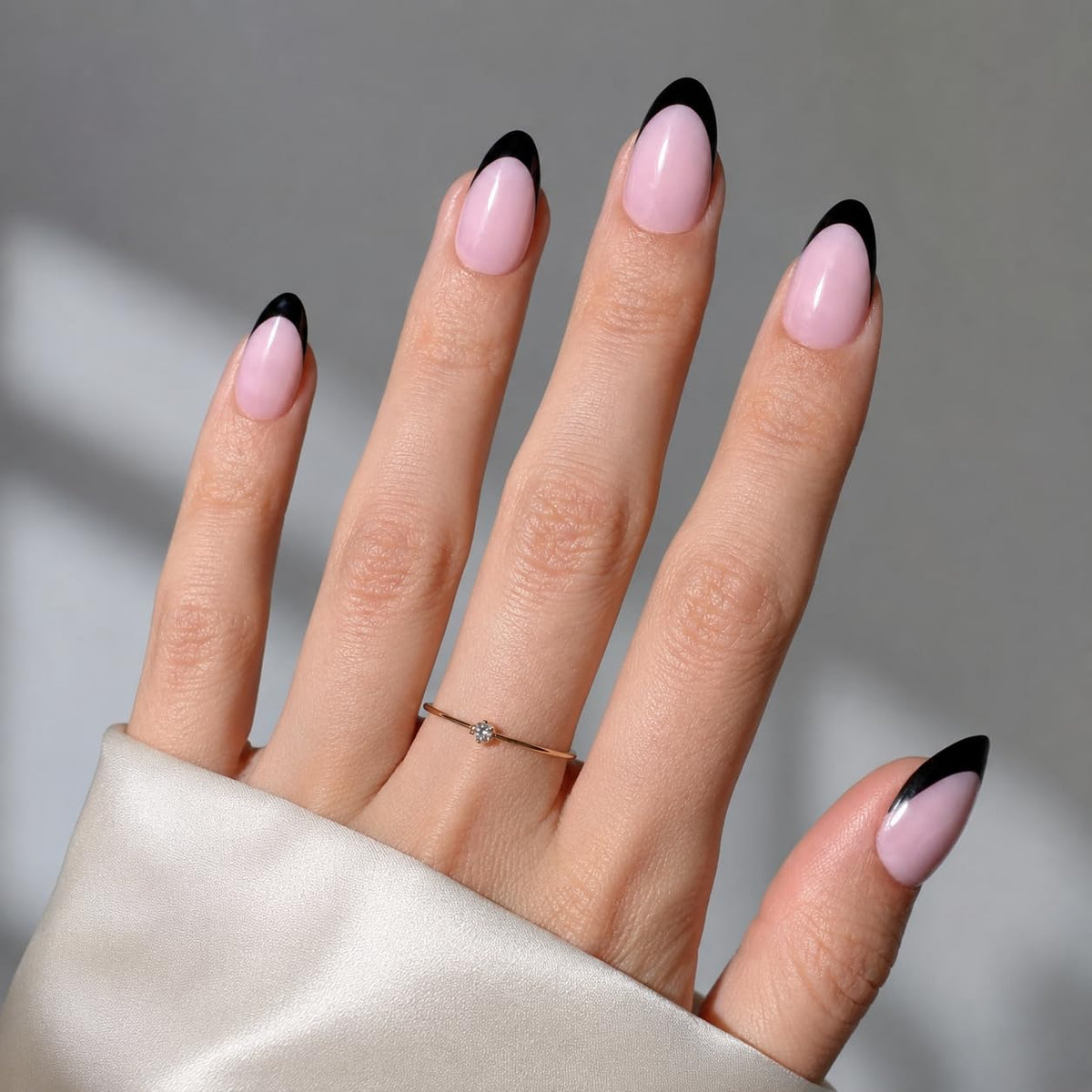 Halloween Press on Nails - French Tip Press on Nail with Blakc Web Bat, Short Almond Fake Nails Reusable Nails Press ons, 32 Pieces in 16 Sizes False Nails Kit with Glue, Grave Whisper
