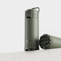 Outdoor Stainless Steel Insulated Tumbler ， One-Touch Splash-Proof Lid, Scratch-Resistant Coating, Non-Slip Base, Portable Carry Handle. Keeps Drinks Hot or Cold. Ideal for Gym, Camping. 19.6oz.