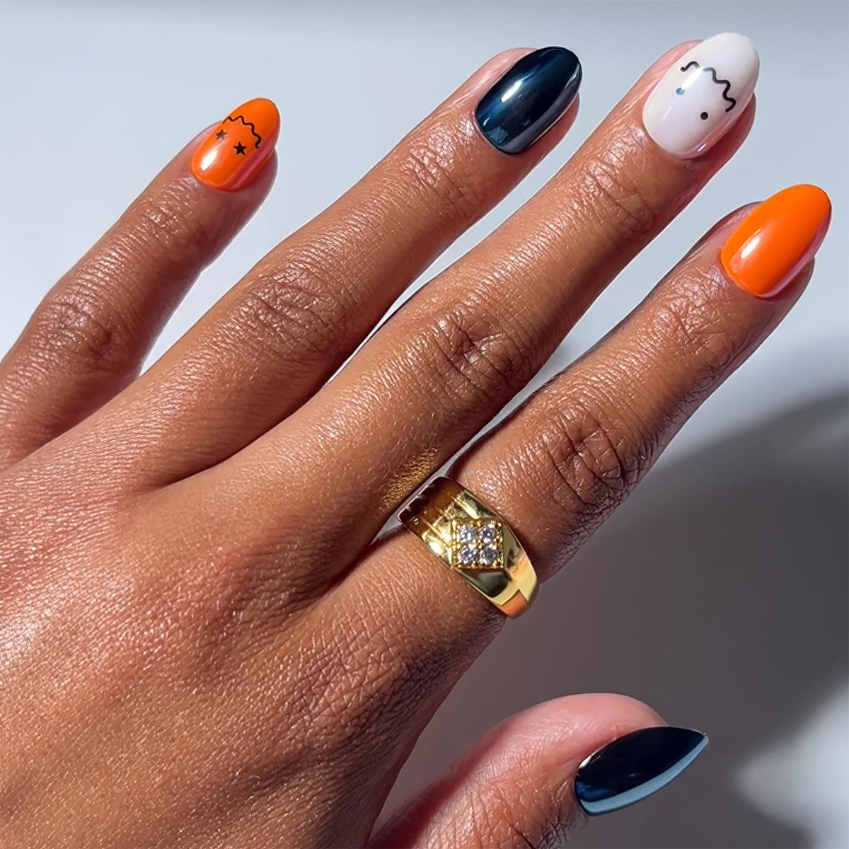 Glamnetic Halloween Press On Nails, Short Almond Glossy, Ghost Besties