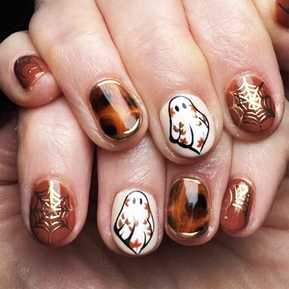 48Pcs Halloween Press on Nails Ghost Stick on Fingernails Monster Short Square False Nails Glossy Black Spider Web Acrylic Fake Nail Skull Gel Glue on Nail for Coquette Women Girls