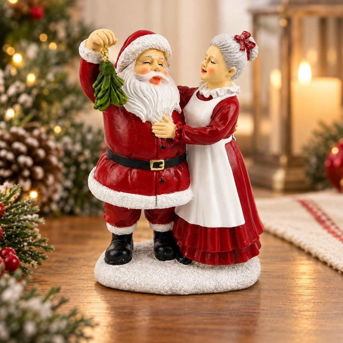 5.5'' Santa and Mrs. Claus Mistletoe Figurine Christmas Tabletop Decor