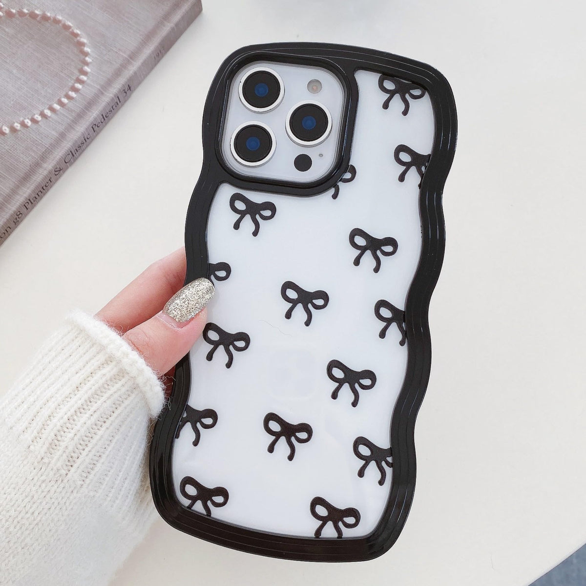 QLTYPRI Bow Case for iPhone 13/iPhone 14 Wavy Fame, Pink