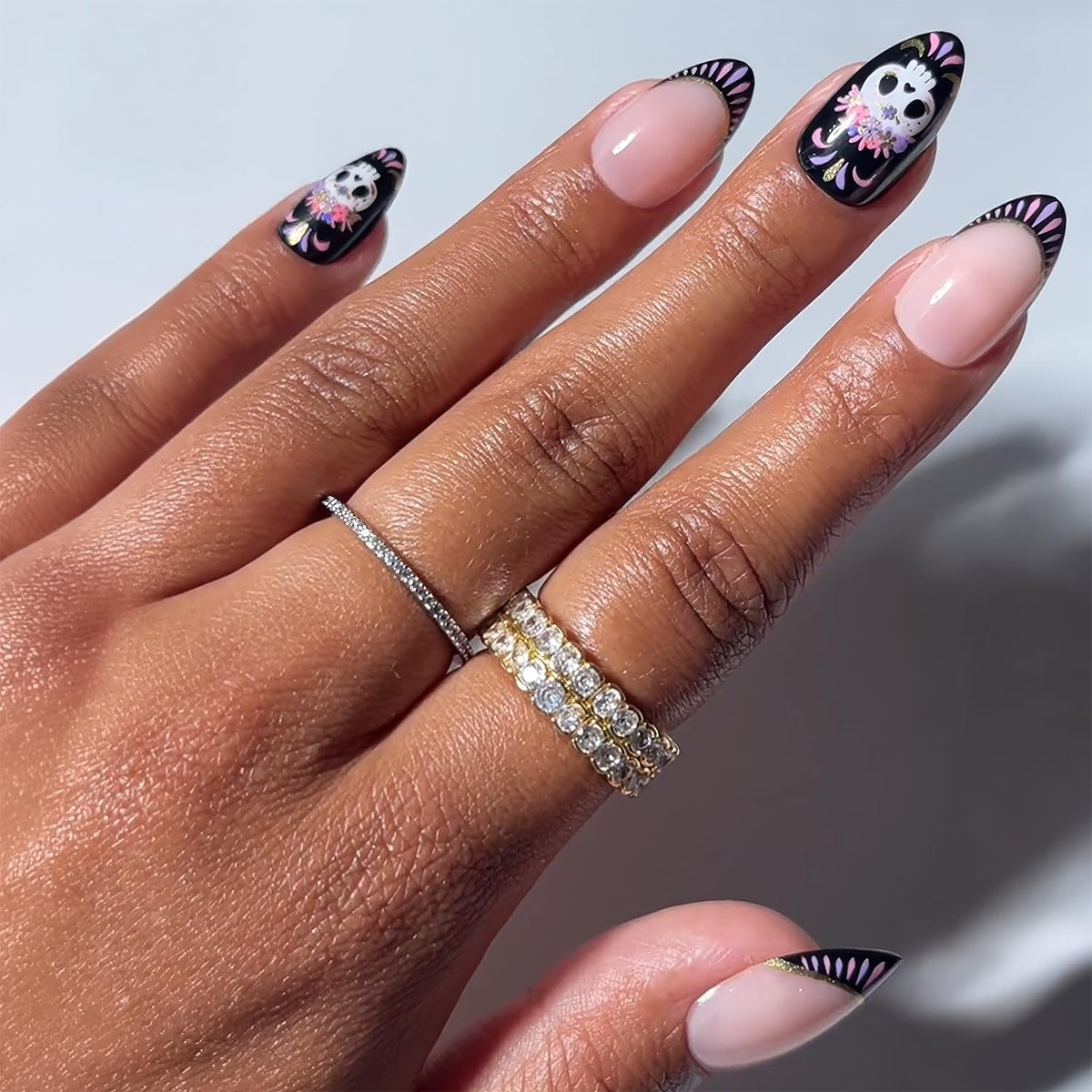 Glamnetic Halloween Press On Nails, Short Almond Glossy, Ghost Besties
