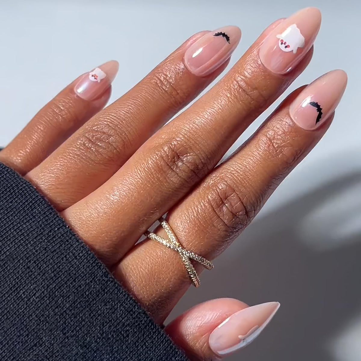 Glamnetic Halloween Press On Nails, Short Almond Glossy, Ghost Besties