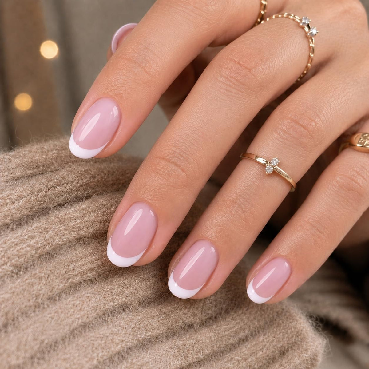 CurvLife Short Oval Chrome Nude Press On Nails, Champagne Pearl, Soft Gel | 32PCS 16 Sizes, Salon-Quality Natural Fake Nails, Curved Fit, 7-14 Day Glue-On Wear, Reusable Stick-On Nails, Press-On Kit