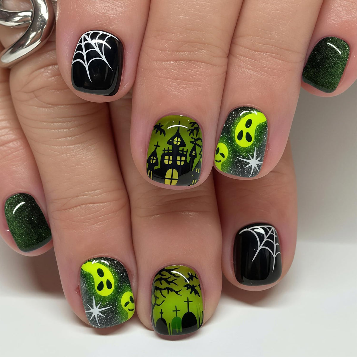 Halloween Black Press On Nails Short Oval Cute Ghost Pumpkin Fake Nails