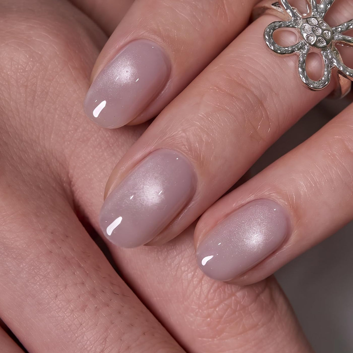 CurvLife Short Oval Chrome Nude Press On Nails, Champagne Pearl, Soft Gel | 32PCS 16 Sizes, Salon-Quality Natural Fake Nails, Curved Fit, 7-14 Day Glue-On Wear, Reusable Stick-On Nails, Press-On Kit