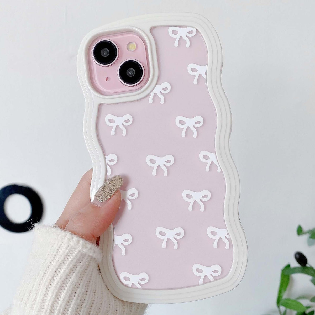 QLTYPRI Bow Case for iPhone 13/iPhone 14 Wavy Fame, Pink
