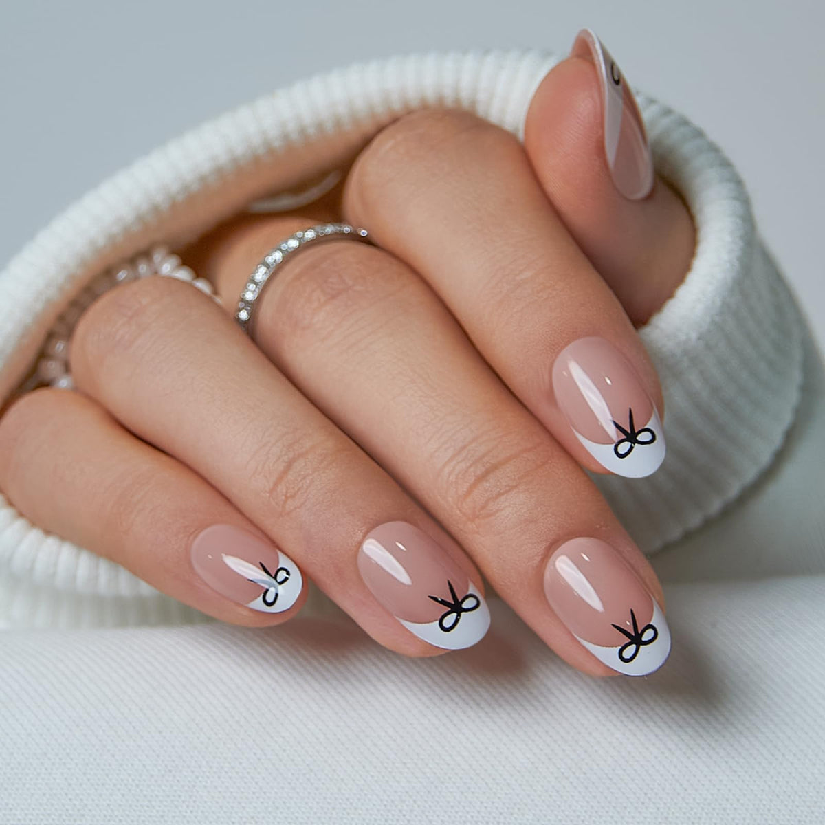 CurvLife Short Oval Chrome Nude Press On Nails, Champagne Pearl, Soft Gel | 32PCS 16 Sizes, Salon-Quality Natural Fake Nails, Curved Fit, 7-14 Day Glue-On Wear, Reusable Stick-On Nails, Press-On Kit