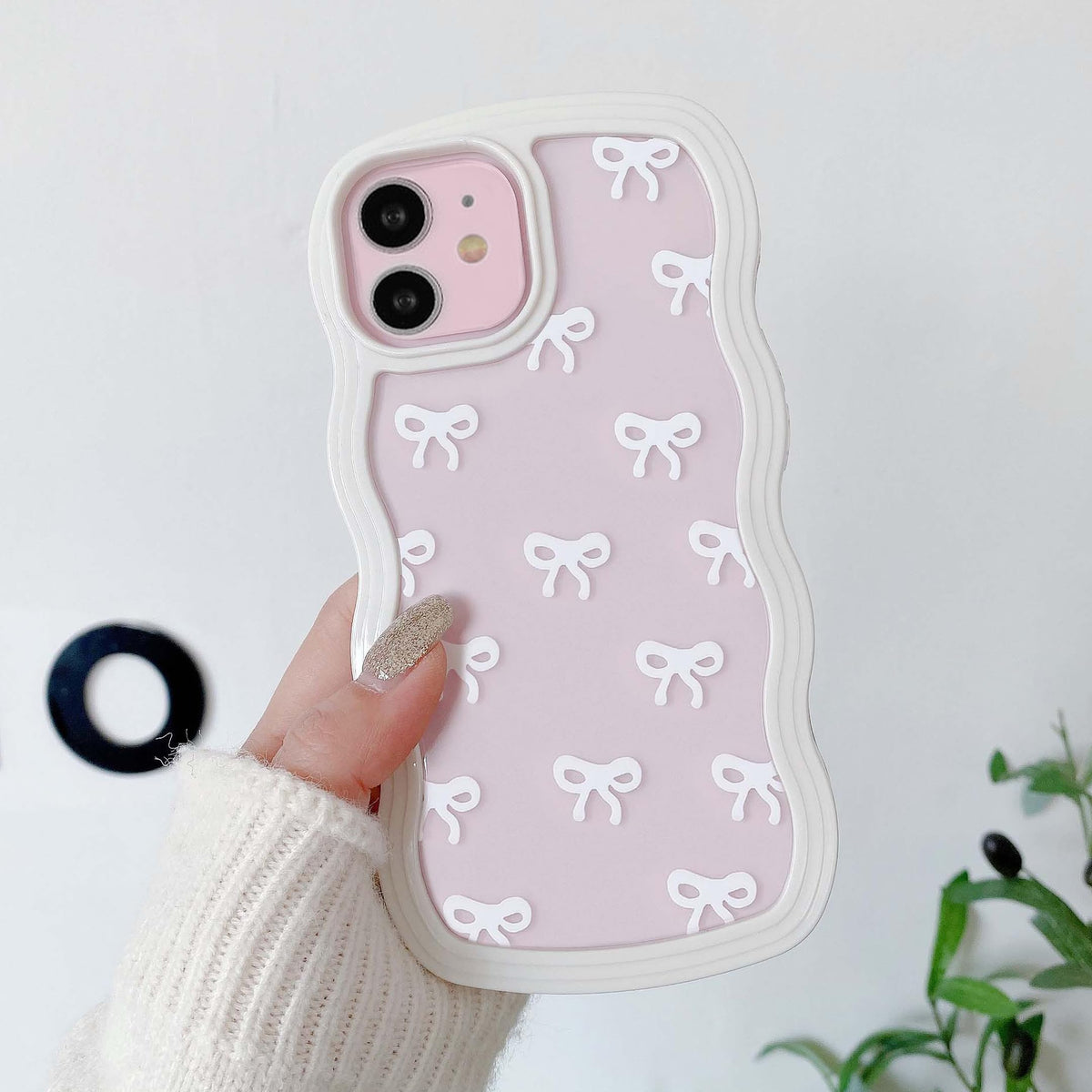 QLTYPRI Bow Case for iPhone 13/iPhone 14 Wavy Fame, Pink
