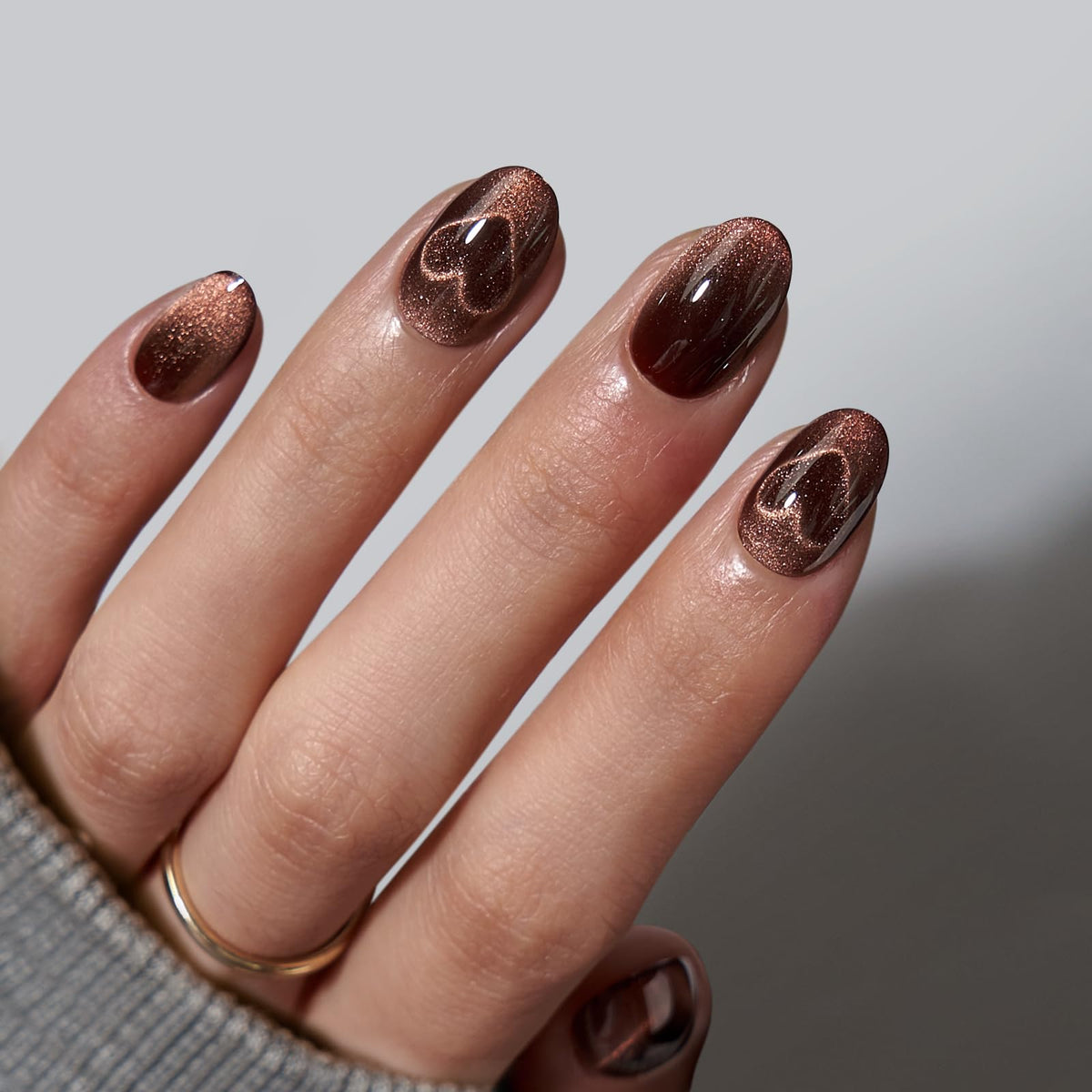 BTArtbox Press On Nails, Liquid Radiance, Medium Almond, Cat Eye, 32Ct | Lamp-Curable 4-Week Wear, Salon-Quality Natural Nails, 10-Minute Easy Daily Application, 16 Sizes, All-in-One Complete Kit