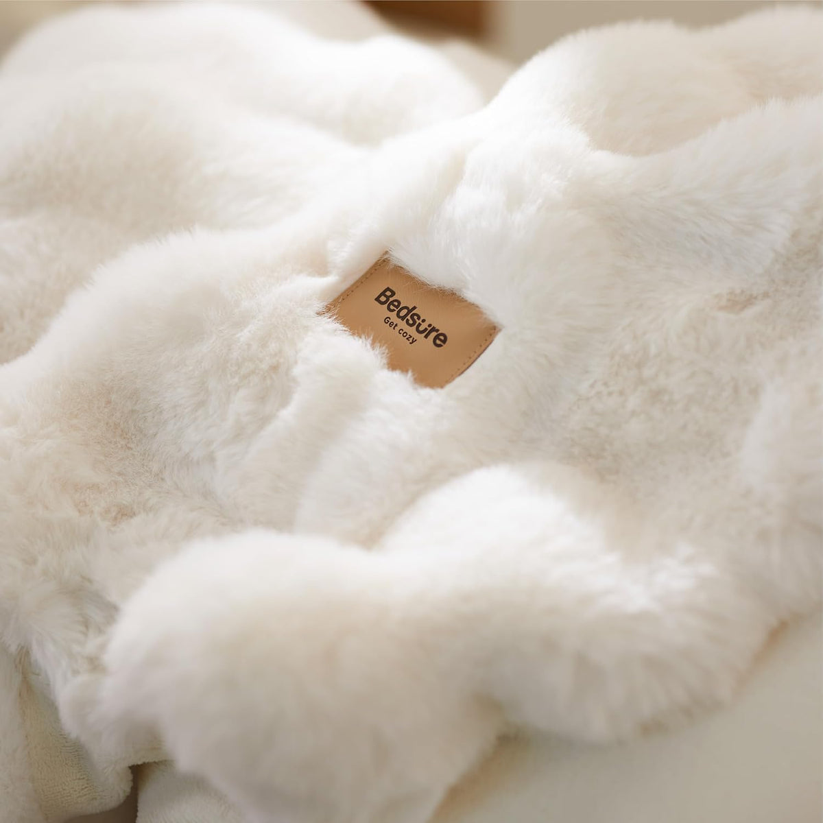 Bedsure Fluffy Bubble Faux Fur Throw Blanket, 50"x60", Cream