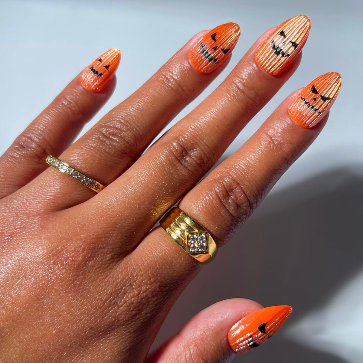 Glamnetic Halloween Press On Nails, Short Almond Glossy, Ghost Besties