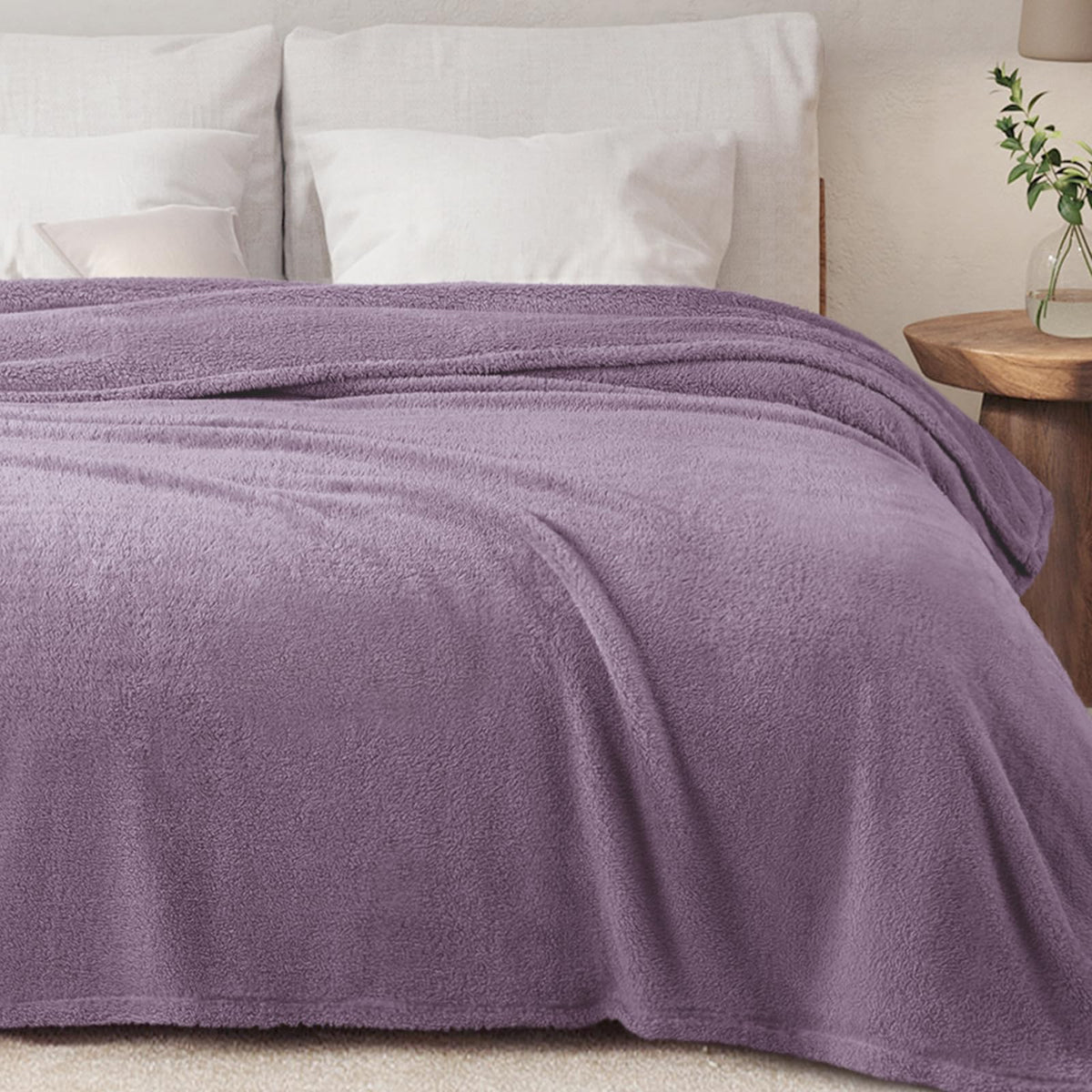 Exclusivo Mezcla Soft Plush Fleece Throw Blanket for Couch Camel