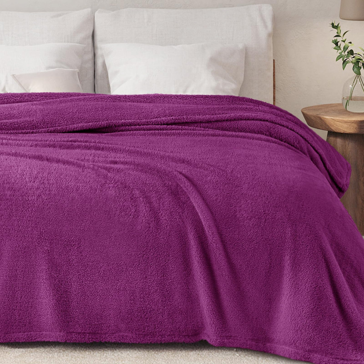 Exclusivo Mezcla Soft Plush Fleece Throw Blanket for Couch Camel