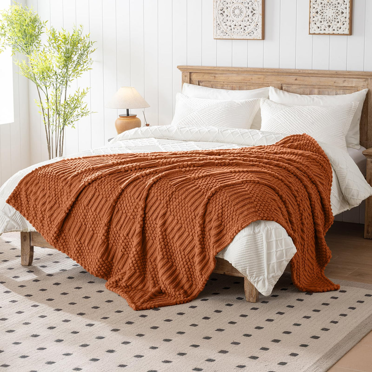 Rust Throw Blanket - Soft & Fluffy Fleece, Cute & Aesthetic, Perfect for Sofa, Couch, Chair, Bed, Living Room & Bedroom, All-Season Use, Plush & Cozy Decorative Blanket