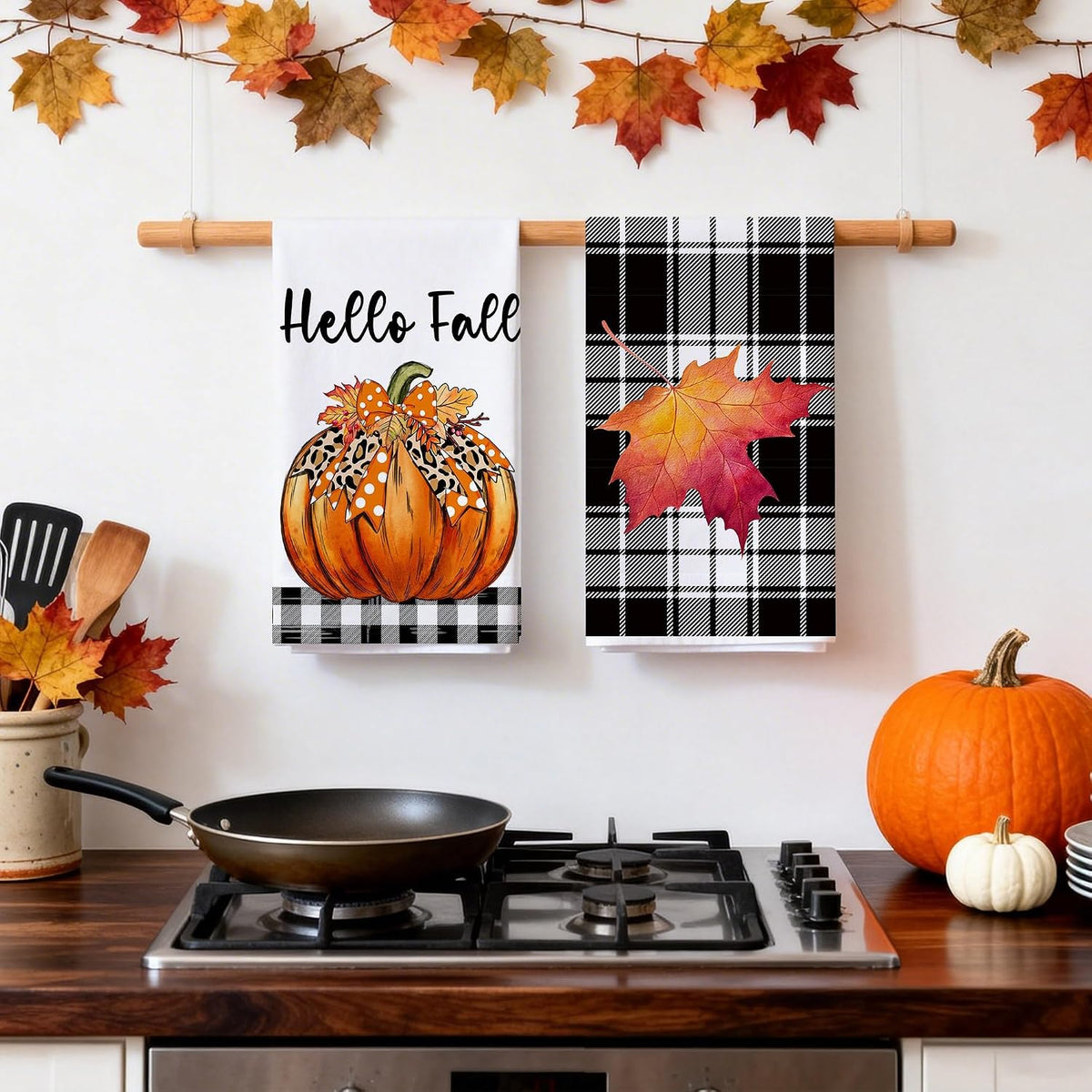 Hexagram Pumpkin Fall Kitchen Towels, Buffalo Check Fall Decor Hand Towels