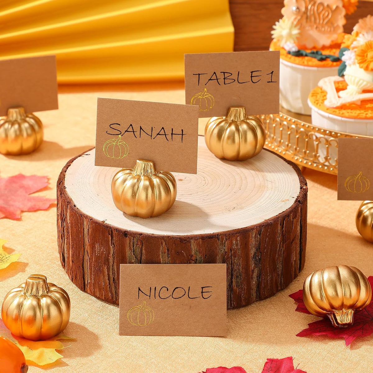 Yaomiao 16 Pcs Thanksgiving Table Decor Pumpkin Place Card Holders Mini Name Number Holders for Thanksgiving Table Setting Fall Autumn Party Photo Picture Wedding Decor(Gold)