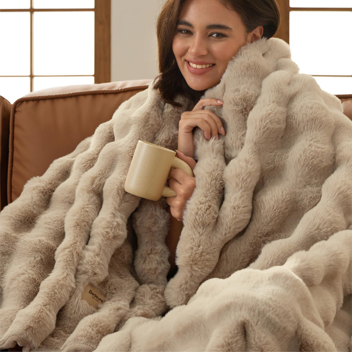 Bedsure Fluffy Bubble Faux Fur Throw Blanket, 50"x60", Cream