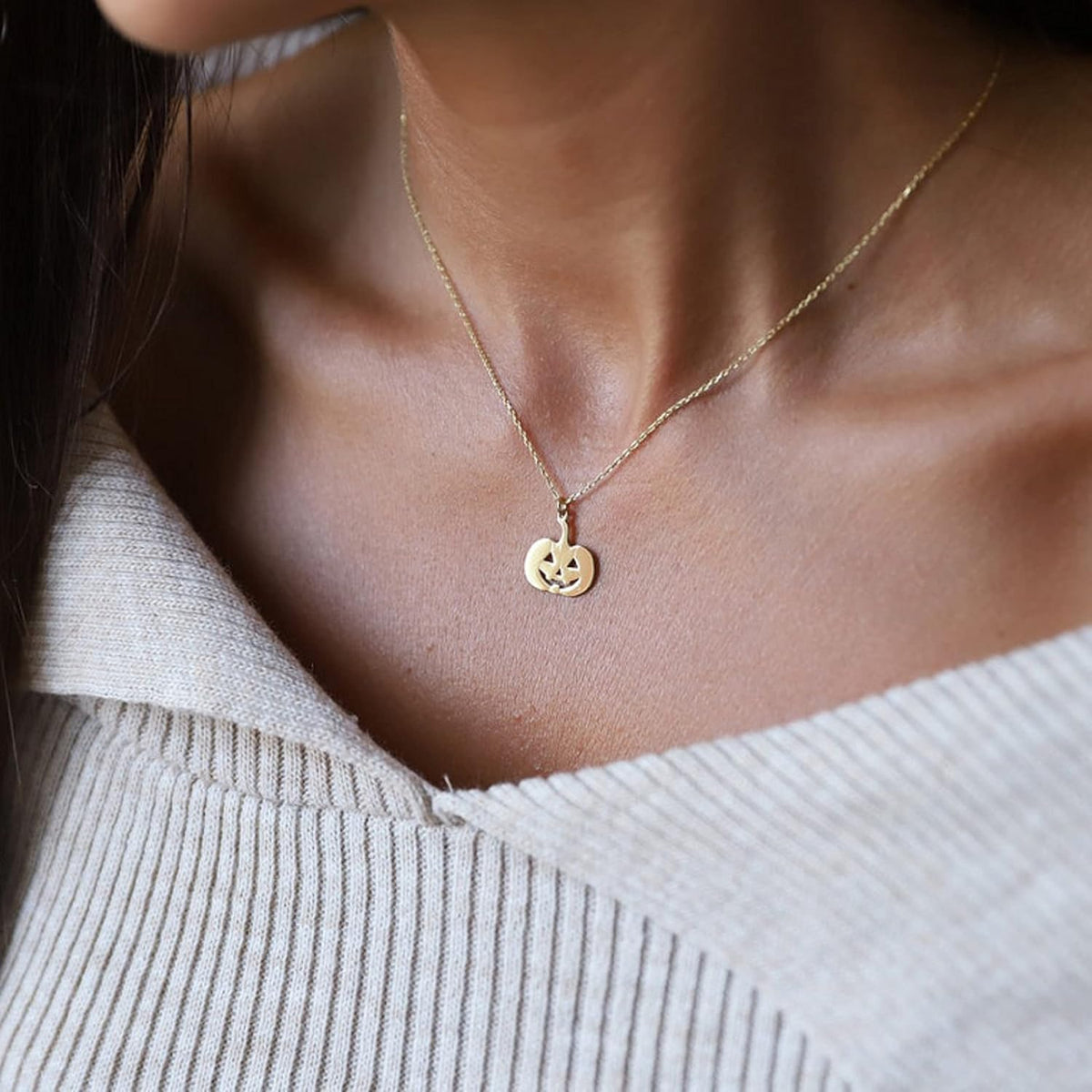 Pencros Dainty Pendant Necklace,18K Gold Plated Pumpkin Ghost Hammered Coin Delicate Chain Minimalist Simple Halloween Jewelry Friend's Gift