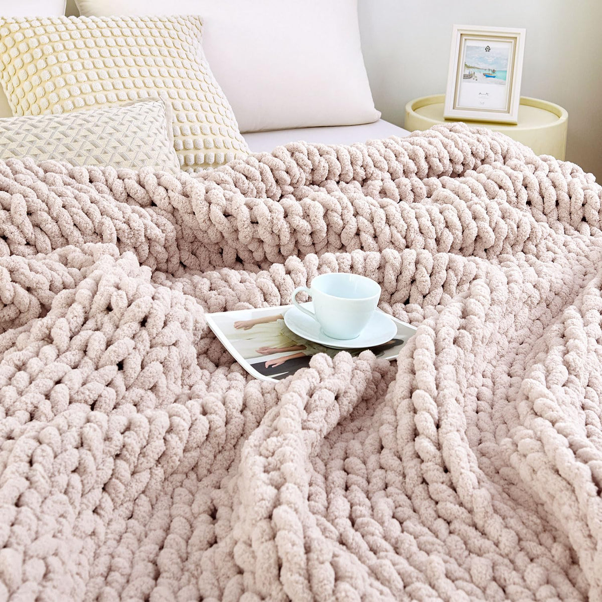 Chunky Knit Blanket Throw for Couch, 51"x63" Chunky Yarn Knitted Blankets | 100% Hand Knit Thick Chenille, Soft Breathable for Bed, Sofa, Home Decor, Cozy Gifts for Women Friends, Sage Green