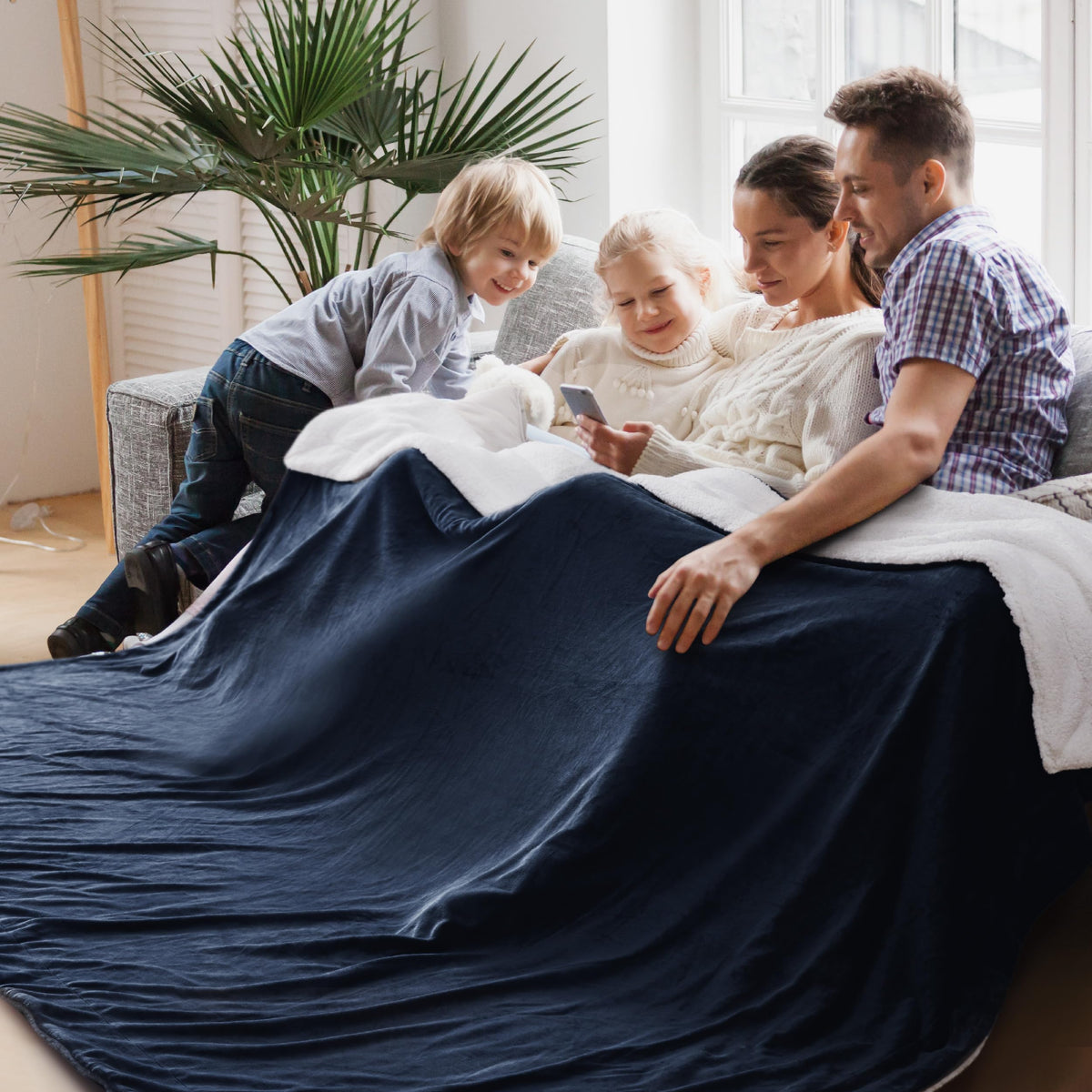 Bedsure GentleSoft Sherpa Fleece Throw Blanket for Couch, Non-Heated, Thick and Warm Throw for Women and Men, Soft Fuzzy Plush Weight Blanket for Winter, Navy, 50x60 Inches