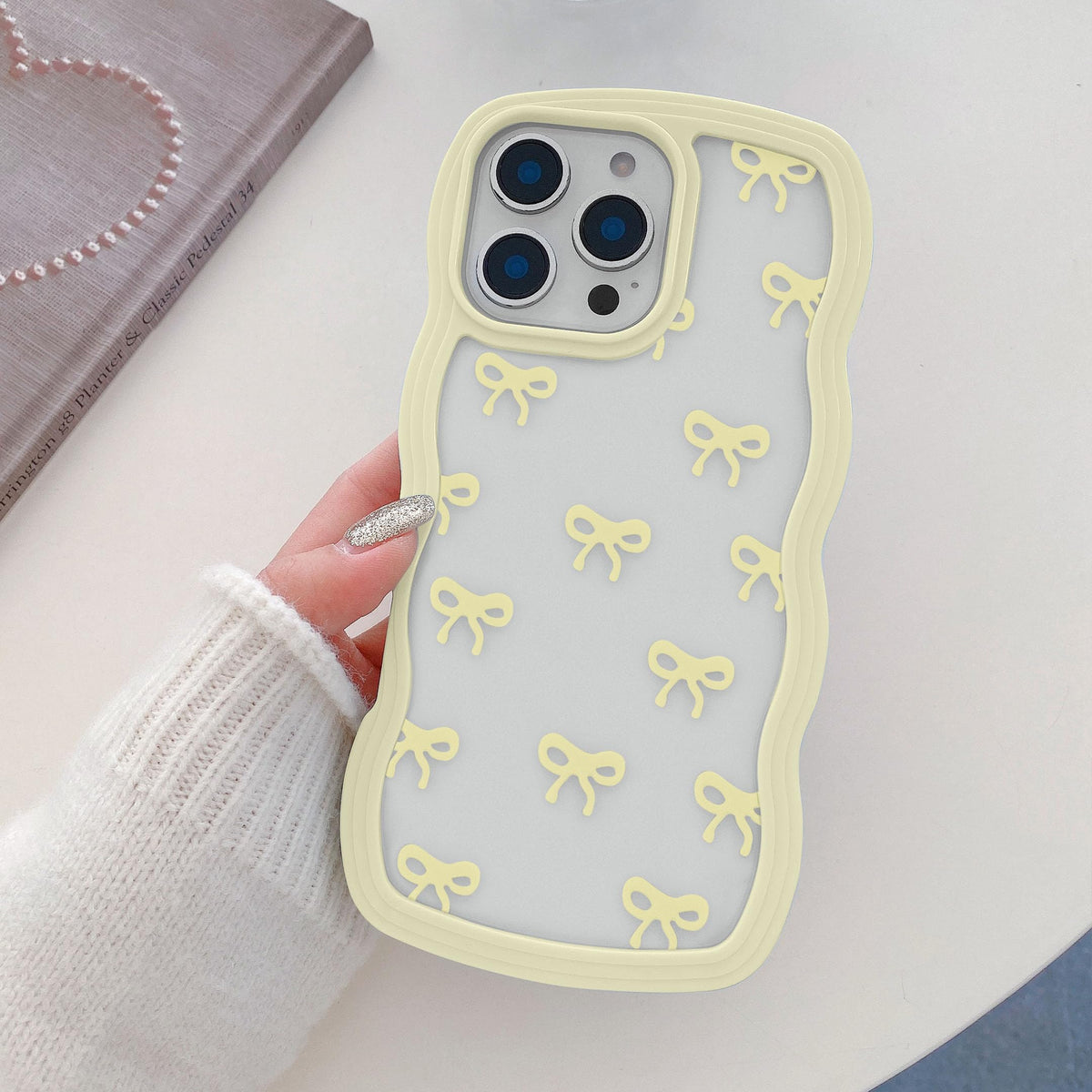 QLTYPRI Bow Case for iPhone 13/iPhone 14 Wavy Fame, Pink