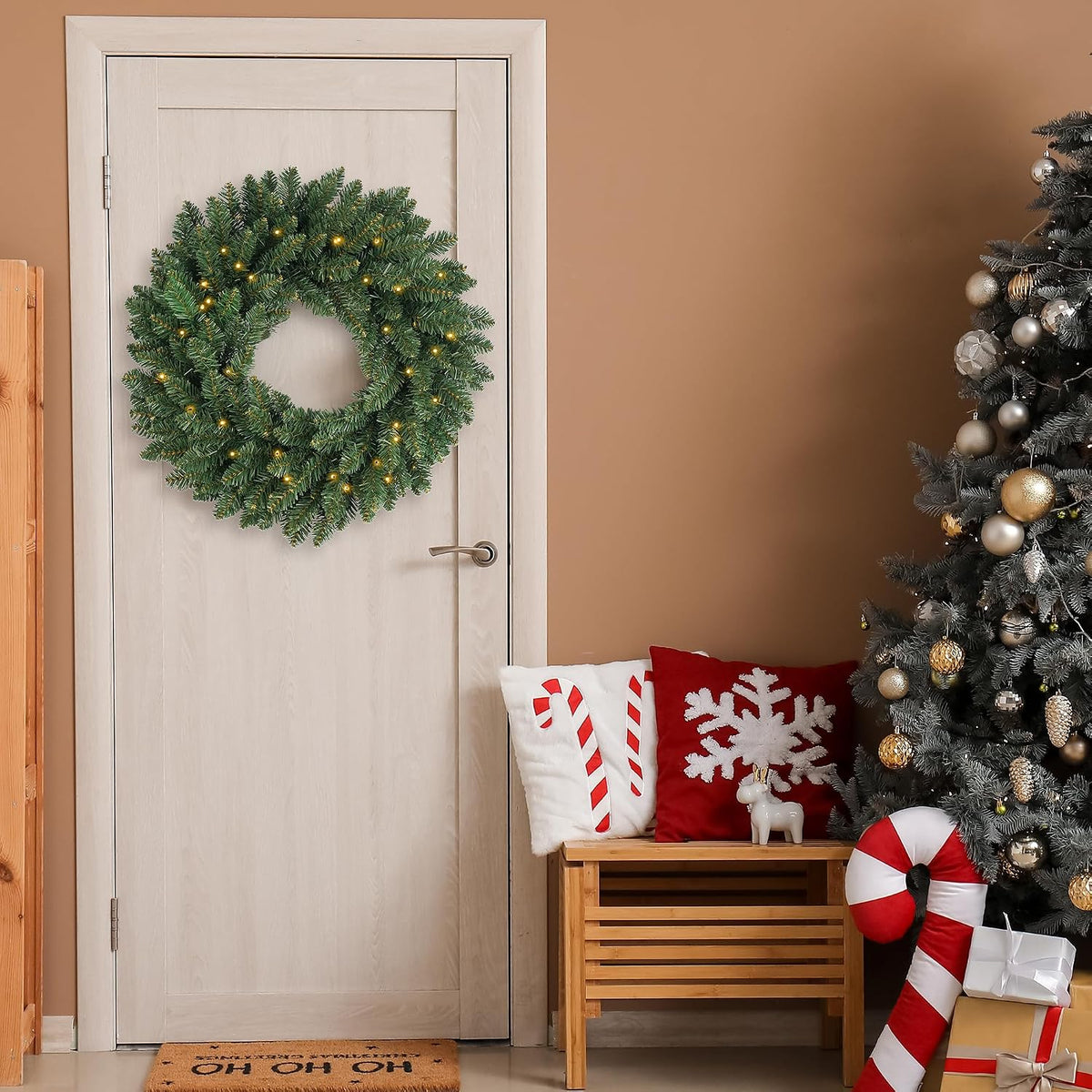 Christmas Wreath Pre Lighted 24 inch with 50 Led, Battery Operated Artificial Christmas Wreaths for Front Door with Lights, Green Christmas Decoration for Door Windows Wall