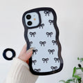 QLTYPRI Bow Case for iPhone 13/iPhone 14 Wavy Fame, Pink