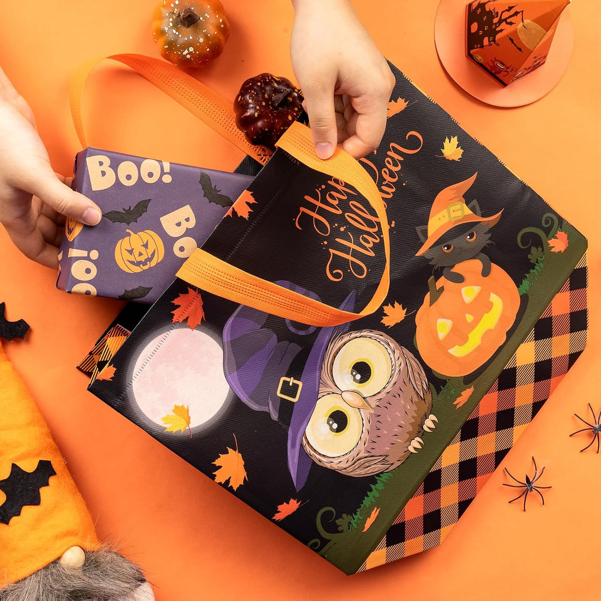 Loveinside Halloween Medium Recycled Gifts Bags with Handles, Reusable Halloween Party Gift Bag, Shopping Bag - 13" x 5" x 10", 1 Pcs, Owl Design