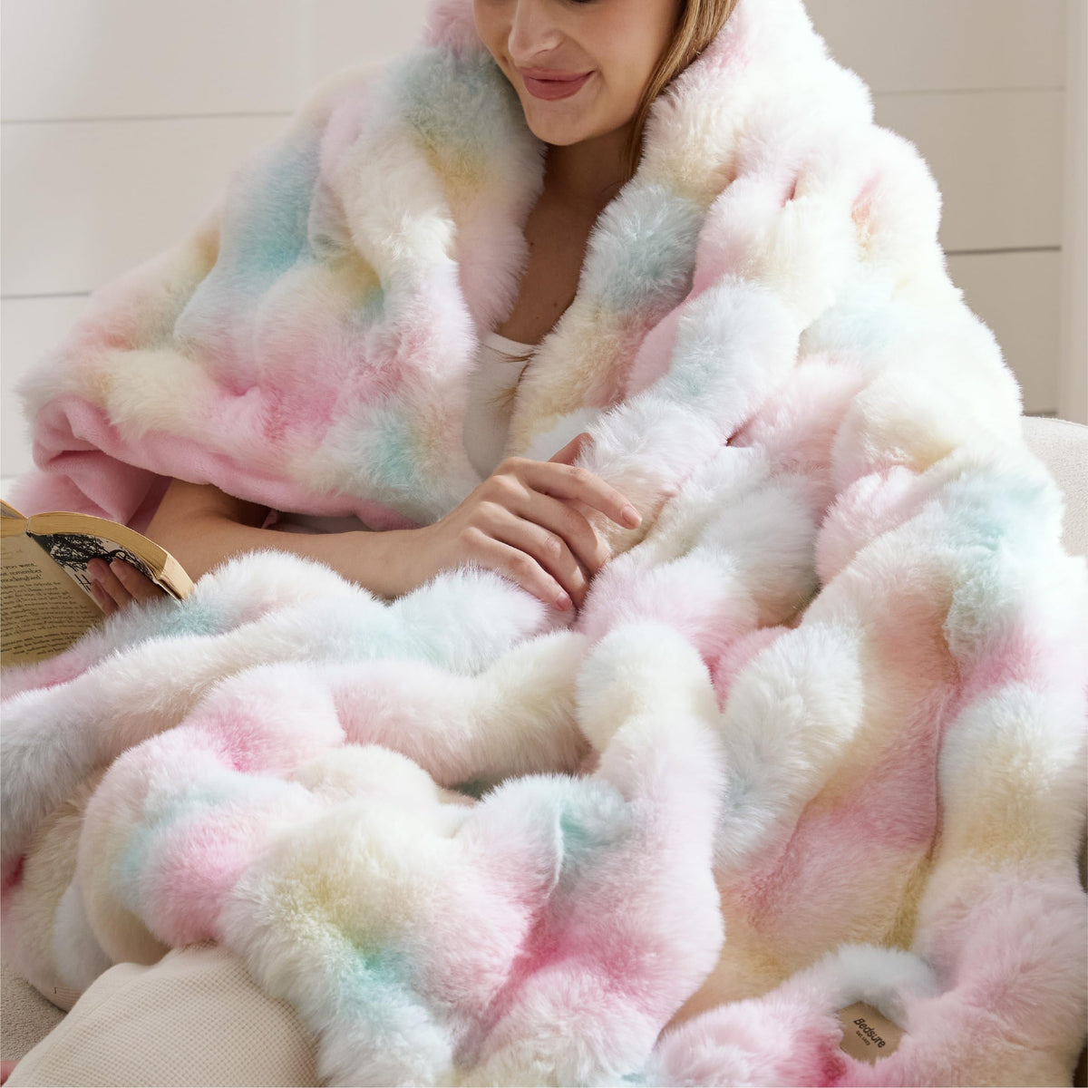 Bedsure Fluffy Bubble Faux Fur Throw Blanket, 50"x60", Cream