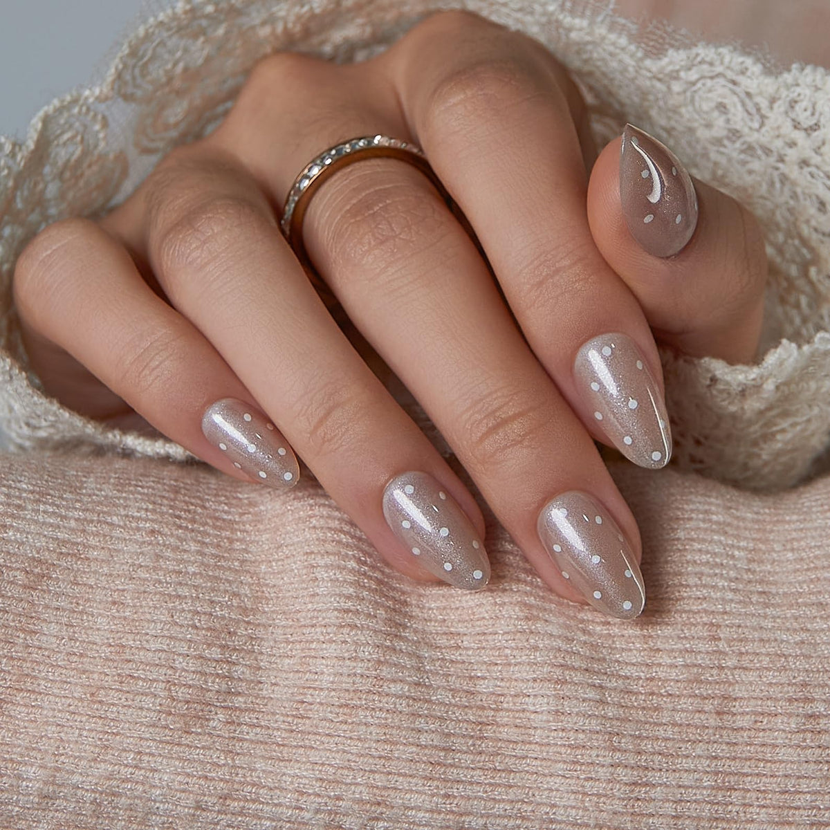 CurvLife Oval Milky White Press On Nails Extra Short, Summer Soft Gel Reusable Fake Nails Kit with Glue & Tabs, 32Pcs 16Size Salon-Quality Stick On Nails for Women At-Home Manicure