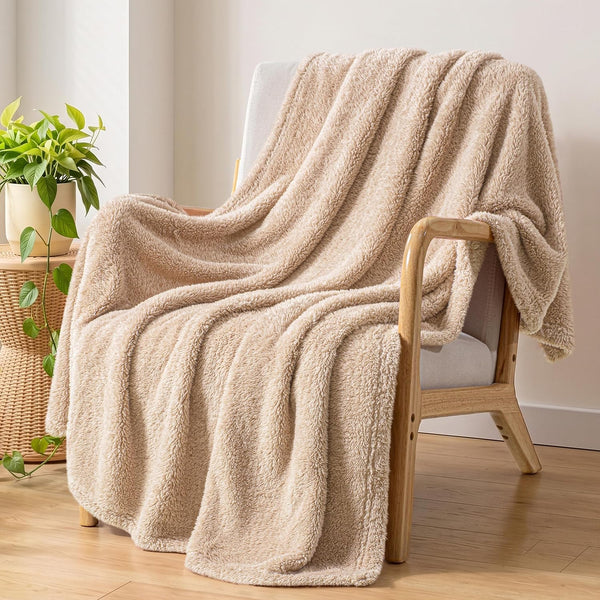 Exclusivo Mezcla Soft Plush Fleece Throw Blanket for Couch Camel