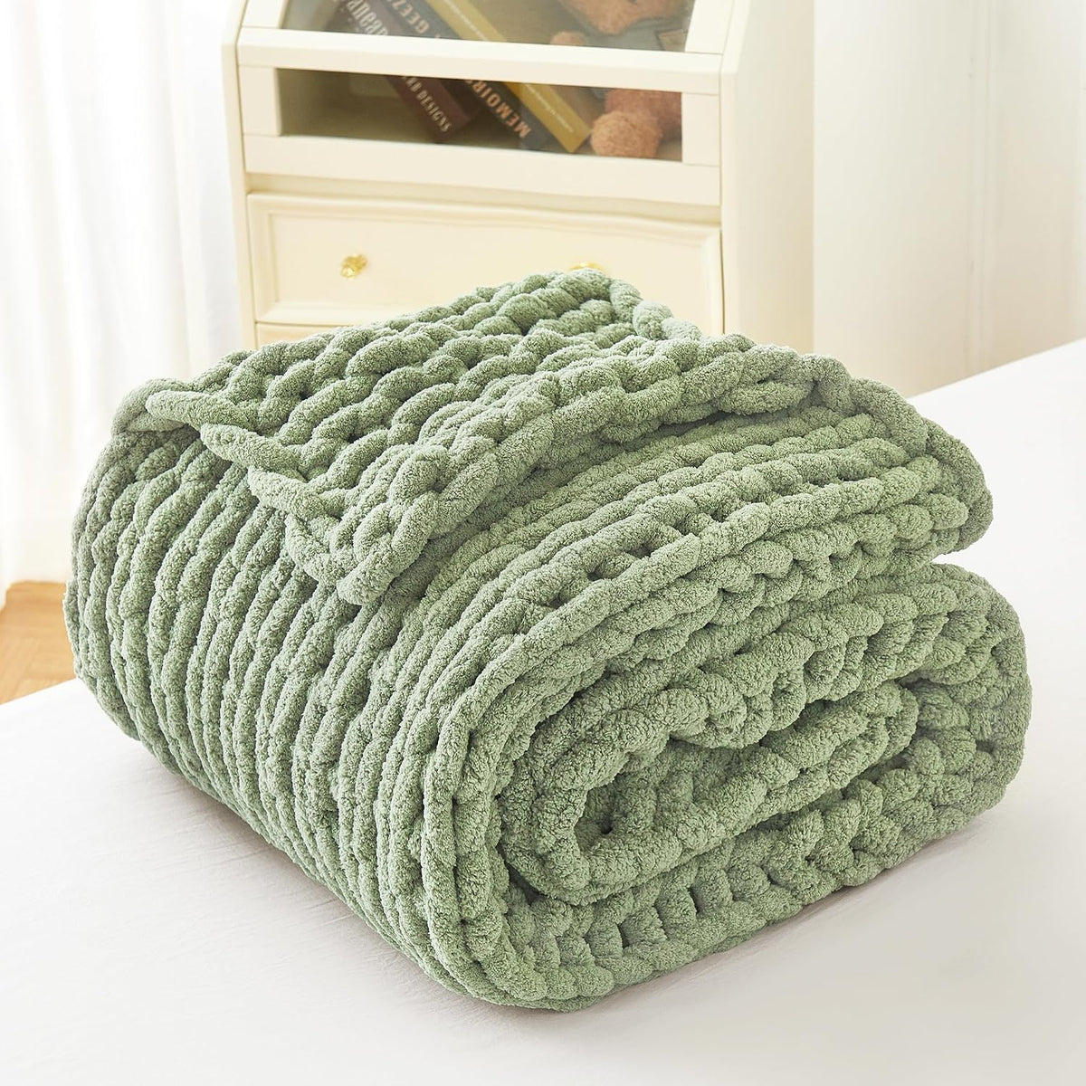 Chunky Knit Blanket Throw for Couch, 51"x63" Chunky Yarn Knitted Blankets | 100% Hand Knit Thick Chenille, Soft Breathable for Bed, Sofa, Home Decor, Cozy Gifts for Women Friends, Sage Green