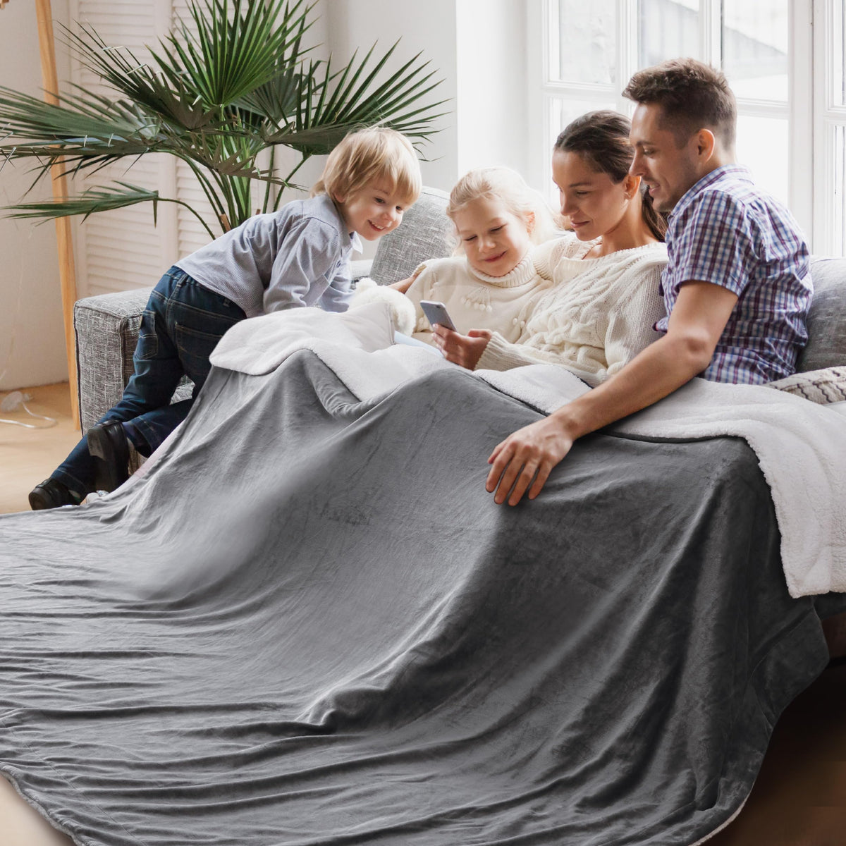 Bedsure GentleSoft Sherpa Fleece Throw Blanket for Couch, Non-Heated, Thick and Warm Throw for Women and Men, Soft Fuzzy Plush Weight Blanket for Winter, Navy, 50x60 Inches