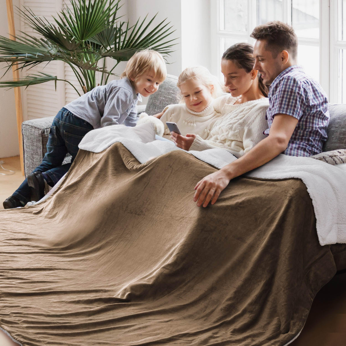 Bedsure GentleSoft Sherpa Fleece Blanket Queen Size for Bed, Non-Heated, Thick and Warm Throw for Women and Men, Soft Fuzzy Plush Queen Blanket for Winter, Brown, 90x90 Inches